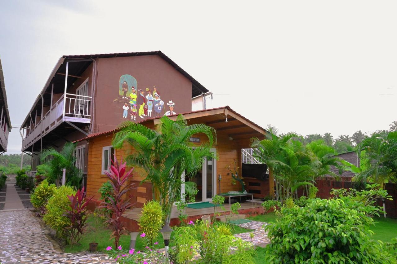 Vedana Retreat Arambol Hotel ภายนอก รูปภาพ