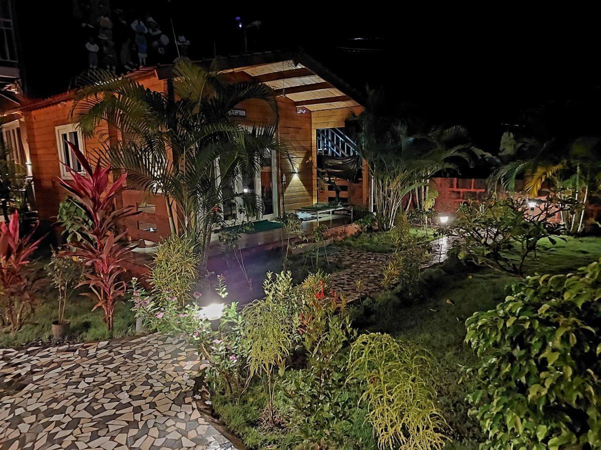 Vedana Retreat Arambol Hotel ภายนอก รูปภาพ